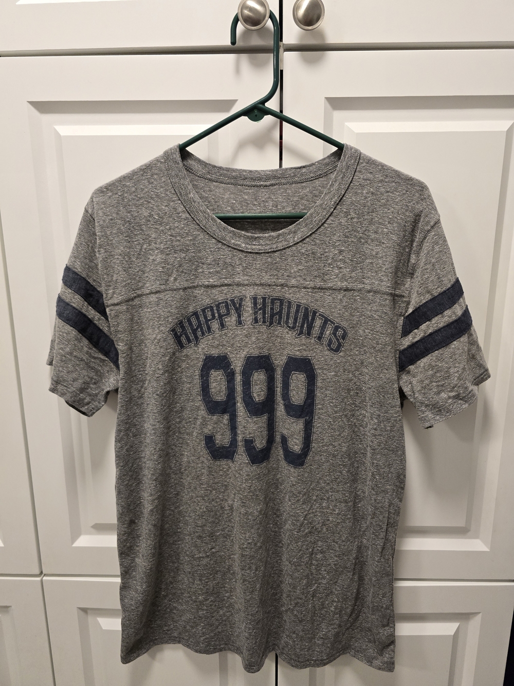 RARE Disney Parks 999 Happy Haunts Gray 'Happy Haunts 999' Kids Short-Sleeve Tee